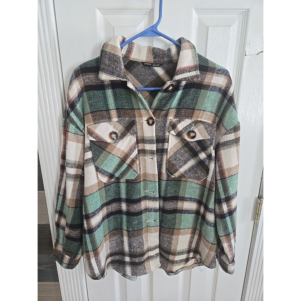 Womans Fleece Shacket  Medium Plaid Warm Pockets Outdoors Unlined Shein‎